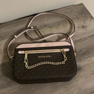 Michael Kors Crossbady bag